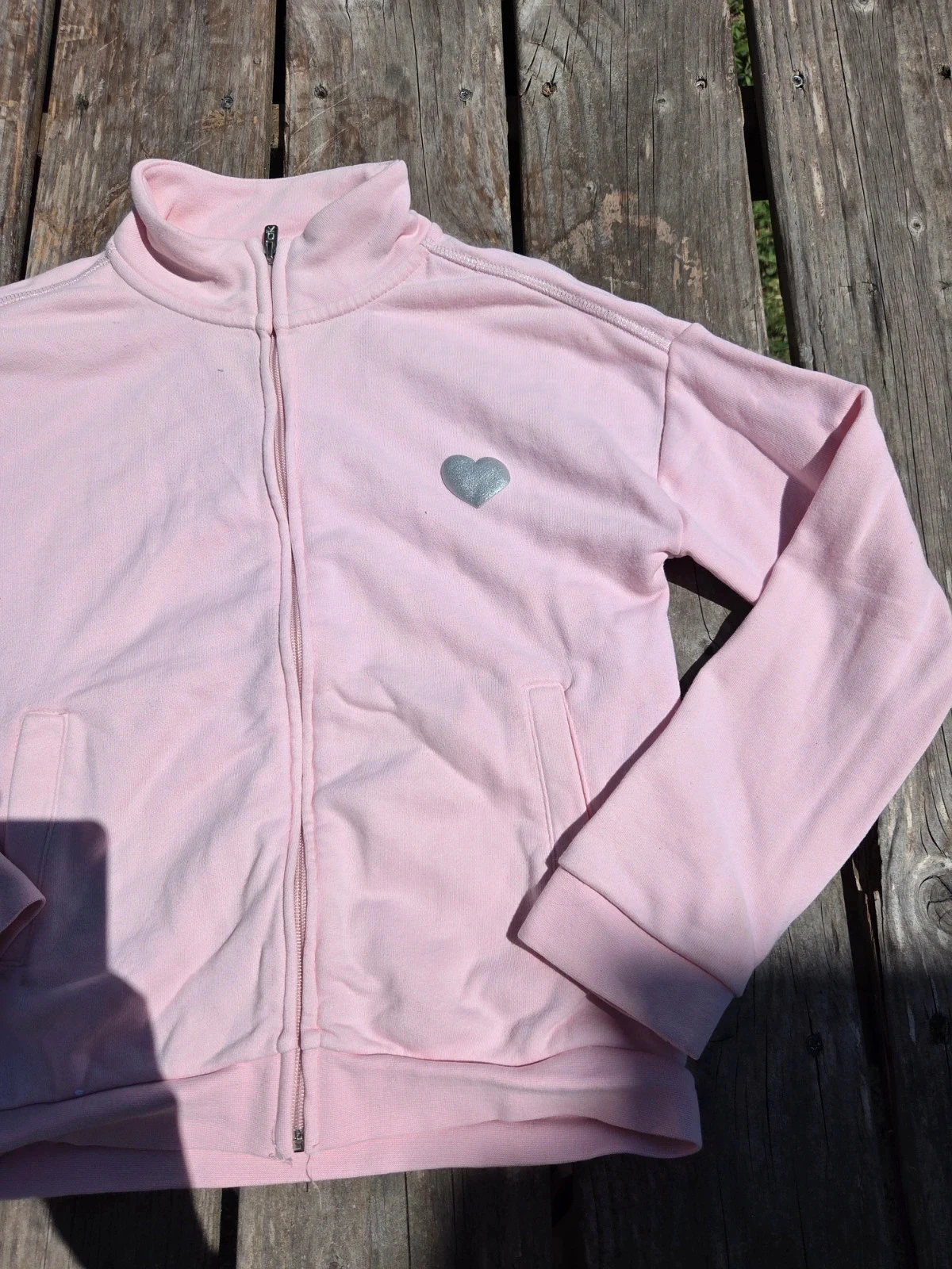 Sweat – photo 6